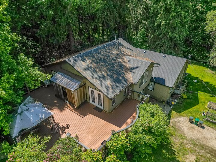 Property Photo: 4850 Foothill Road SW BC V1E 3C2