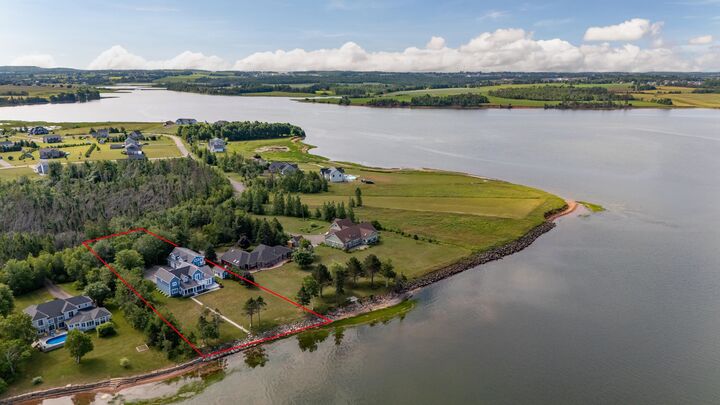 Property Photo:  510 City View Drive  PE C1B 0V8 