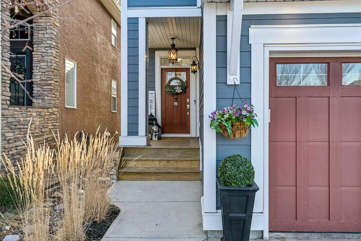 Property Photo:  161 Mahogany Square SE  AB T3M 0T1 