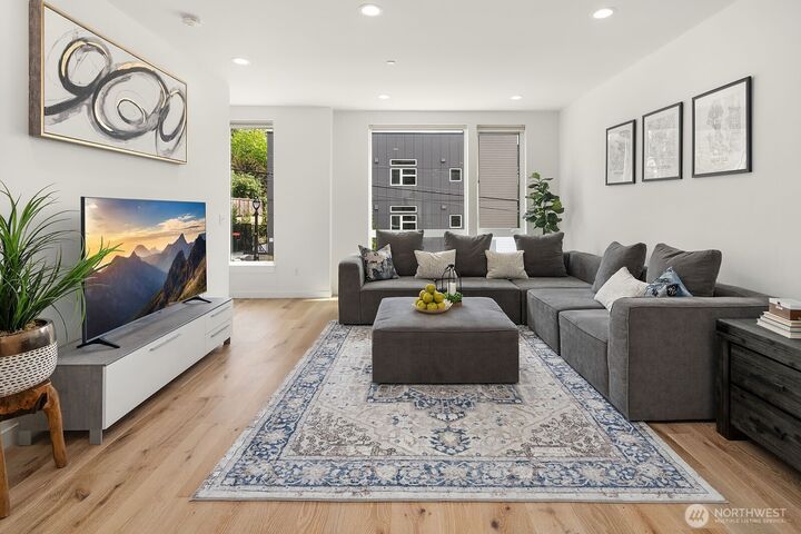 Property Photo:  18513  104th Avenue NE D(4)  WA 98011 