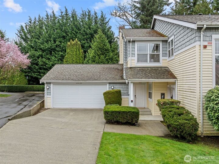 Property Photo:  404  228th Street SW E101  WA 98021 