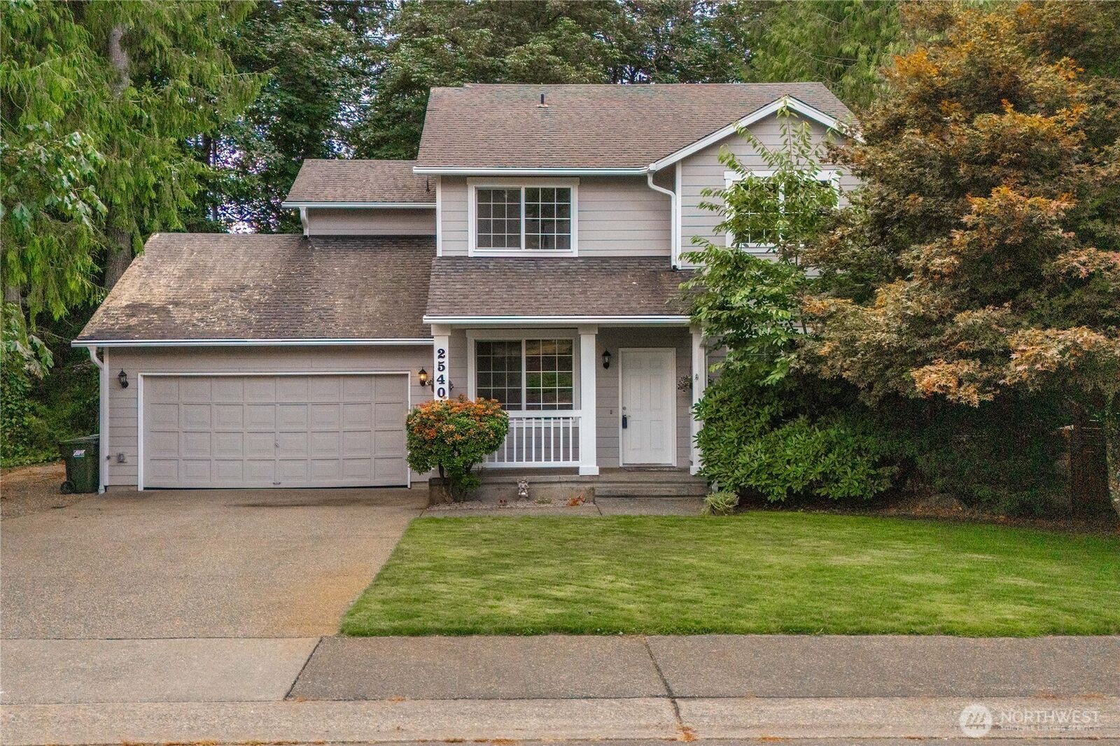 Property Photo: 25401 Kanasket Drive WA 98010
