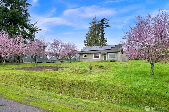 Property Photo:  2605  Mill Avenue  WA 98225 