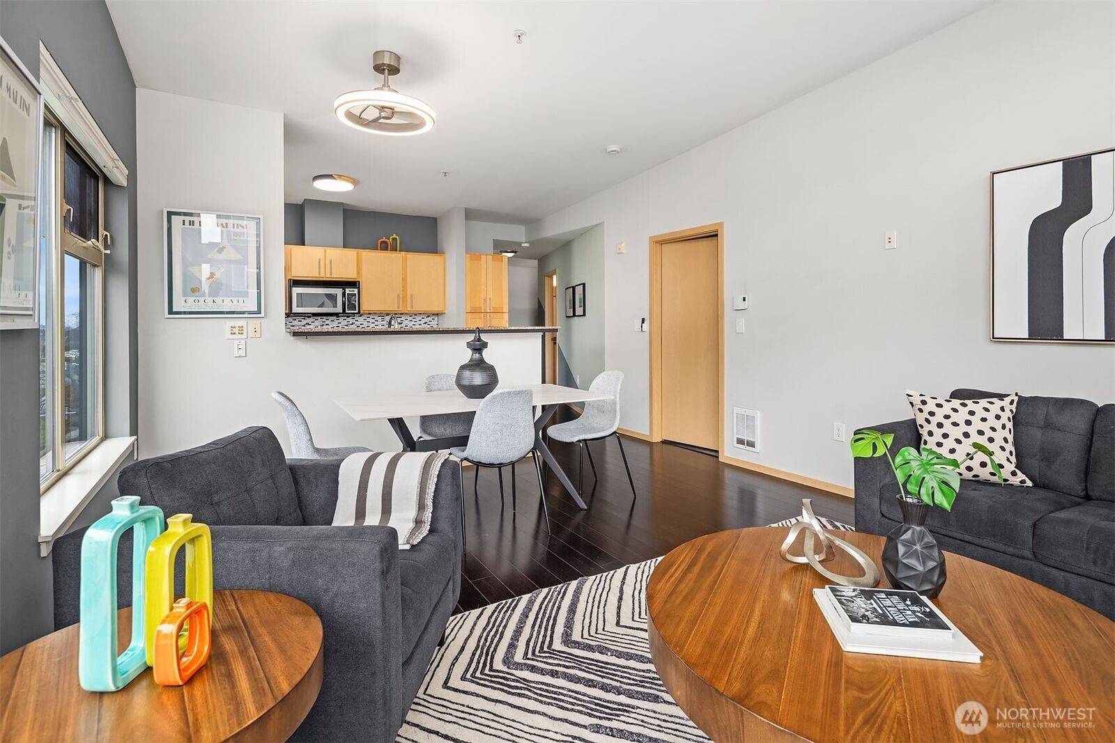 Property Photo:  425  23rd Avenue S A503  WA 98144 