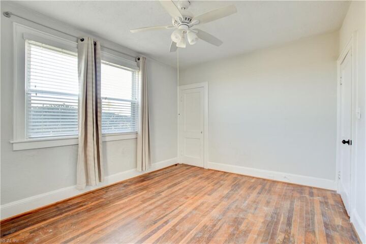 Property Photo:  9216 Rippard Ave  VA 23503 