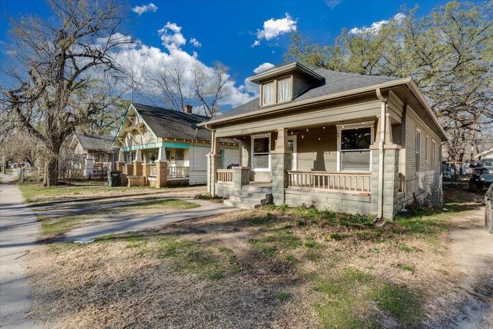 Property Photo:  1607 N Waco Ave  KS 67203 