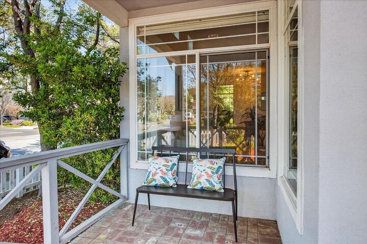 Property Photo: 205 Houghton Street CA 94041