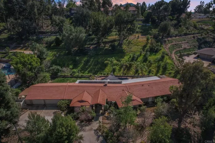 Property Photo:  1243 Hidden Mountain Drive  CA 92019 
