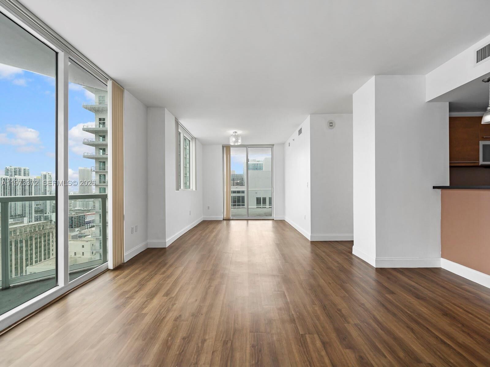 Property Photo:  253 NE 2nd St 3108  FL 33132 