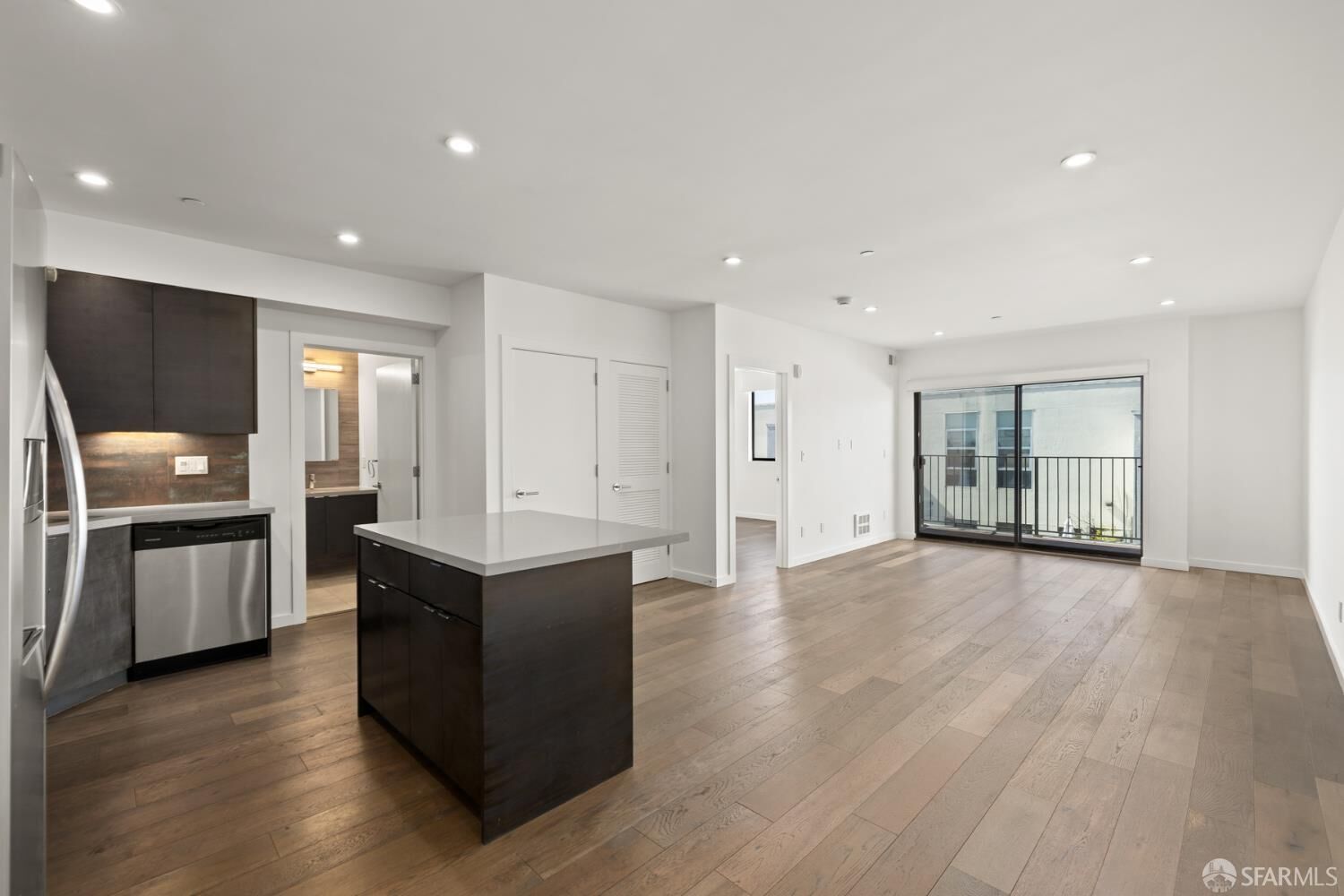 Property Photo:  252 9th Street 502  CA 94103 