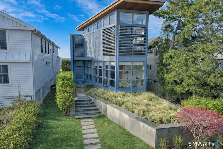 Property Photo:  274 Pine Creek Avenue  CT 06824 