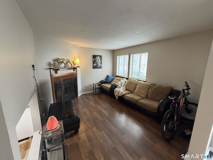 Property Photo: 60 Old Town Road 5 CT 06066