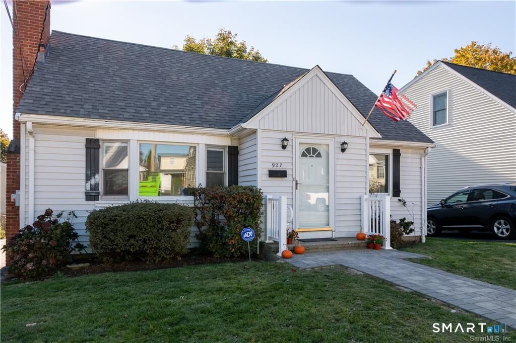 Property Photo: 927 Birmingham Street CT 06606