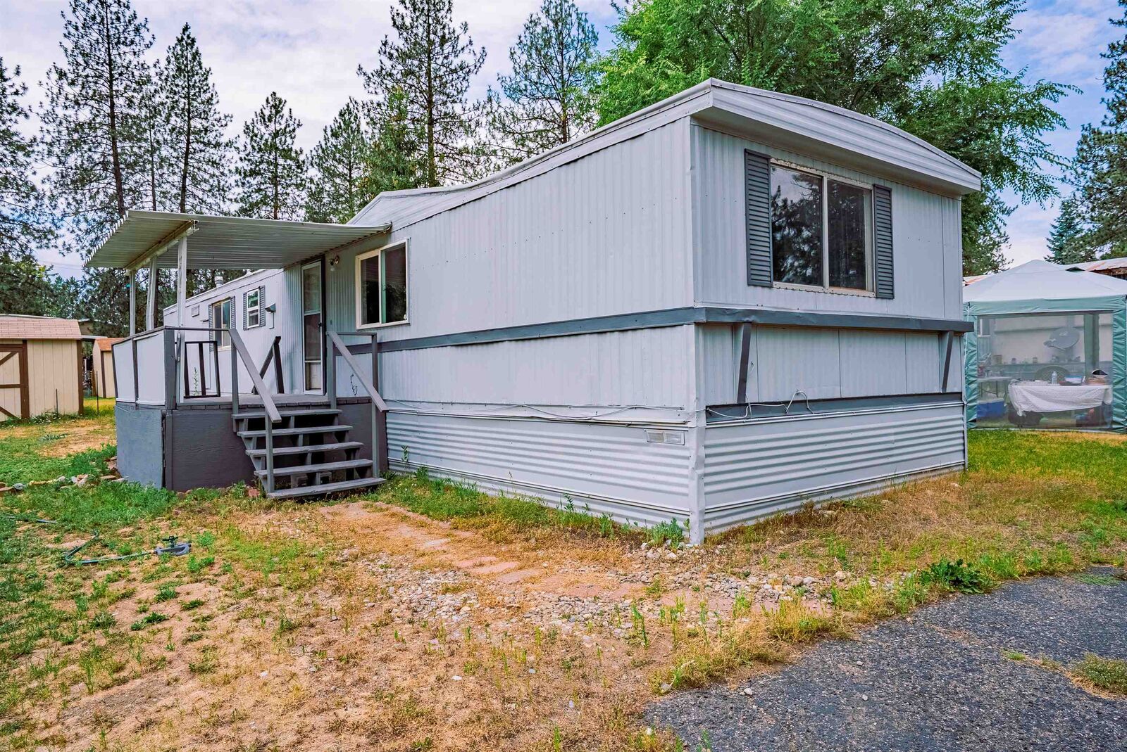 Property Photo:  34124 N Newport Hwy #18  WA 99003 