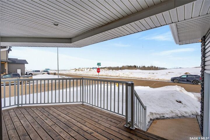 Property Photo:  506 16th Avenue  SK S0K 2A0 