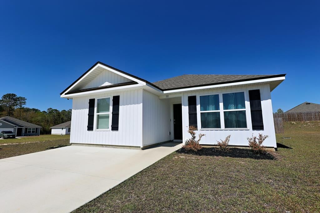 Property Photo:  101 Wynn Court  GA 39819 