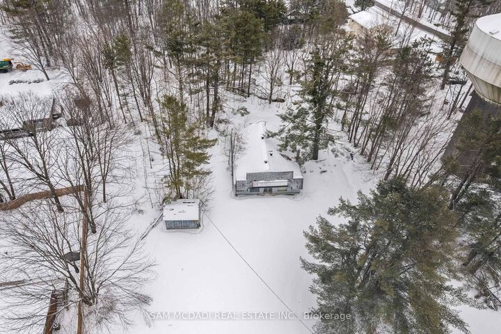 Property Photo:  530 Muskoka Beach Road  ON P1P 1M9 