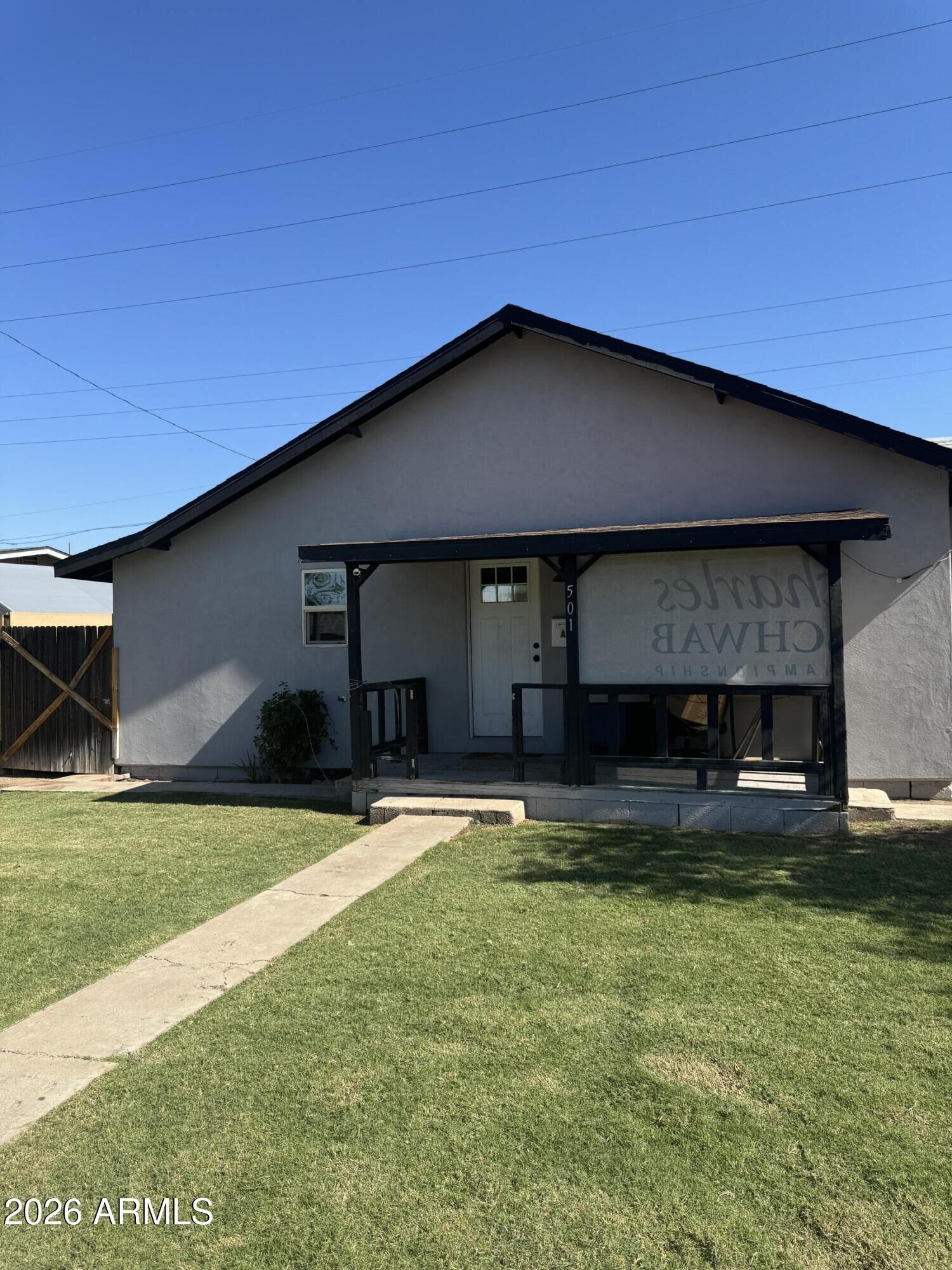 Property Photo:  501 N Delaware Street  AZ 85225 