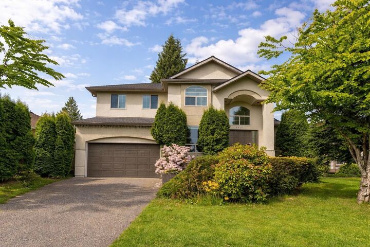 8327 169A Street — photo 1
