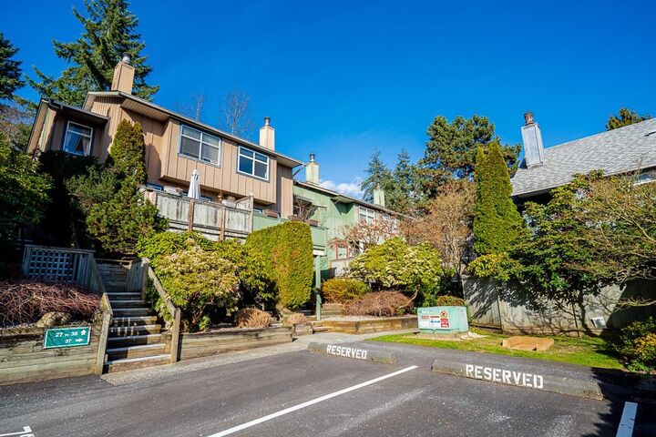 Property Photo: 900 17th Street 34 BC V7P 3K5