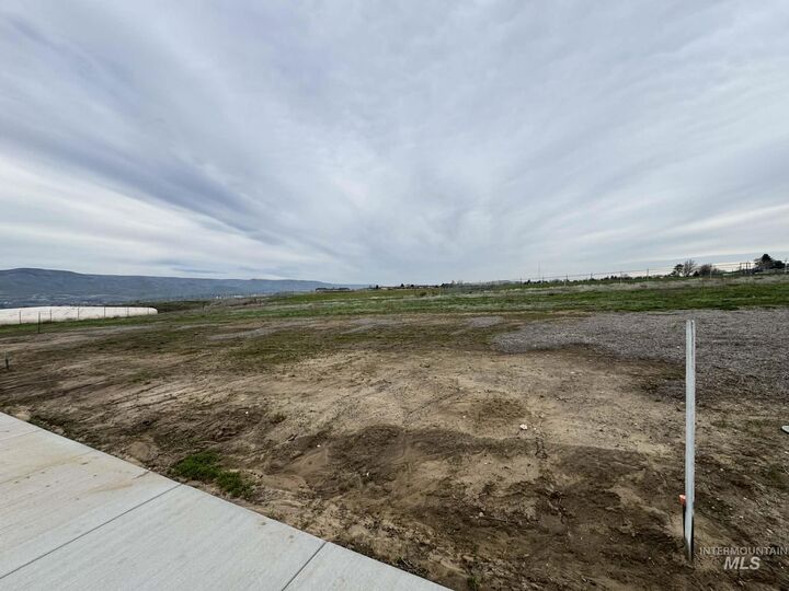 Property Photo:  Tbd Blk 1, Lot 5 6th St  ID 83501 