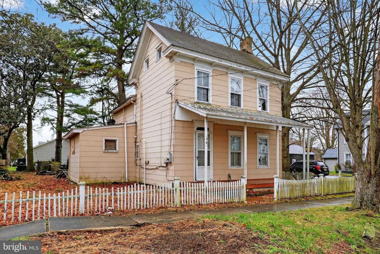 Property Photo: 14 E Sewell Street DE 19943