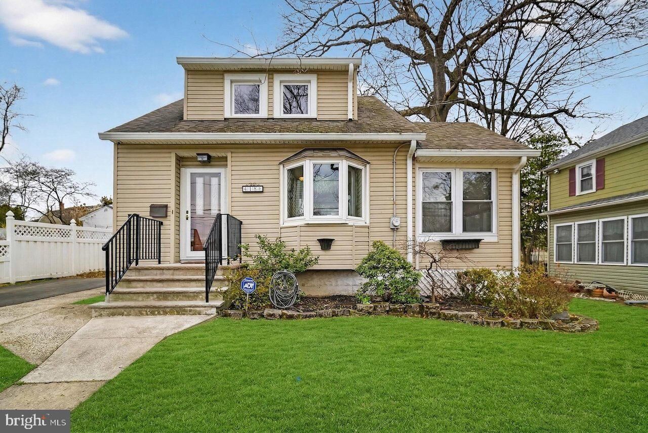 Property Photo:  18 Eggers Street  NJ 08816 