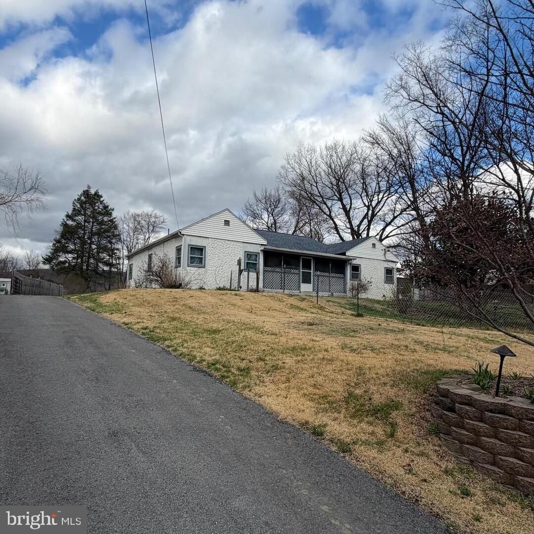 Property Photo:  4769 Newman Road  PA 17222 