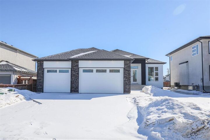 Property Photo: 79 Waterstone Drive MB R3Y 0L2