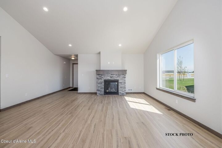 Property Photo: 11989 N Lennon Ln ID 83858