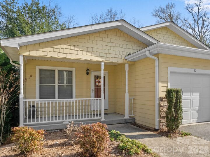 Property Photo:  40 Spring Village Lane  NC 28739 