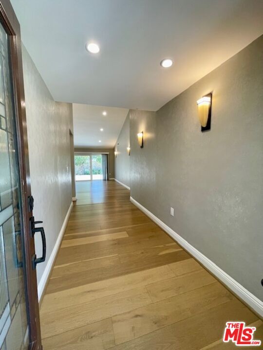 Property Photo:  1080 Finrod Ct  CA 91361 