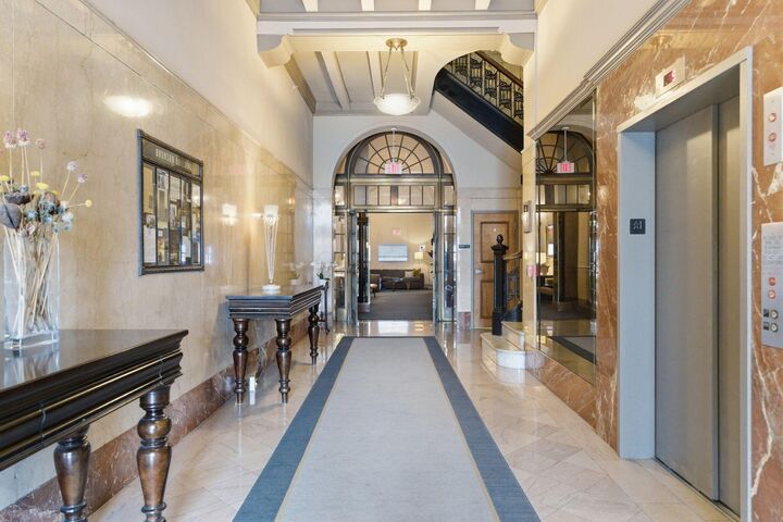 Property Photo:  145 N High Street  OH 43215 