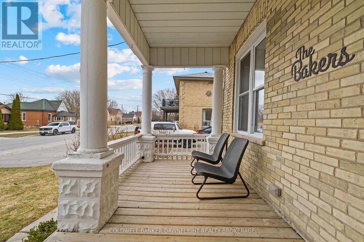 Property Photo:  408 William Street  ON N0M 1S3 