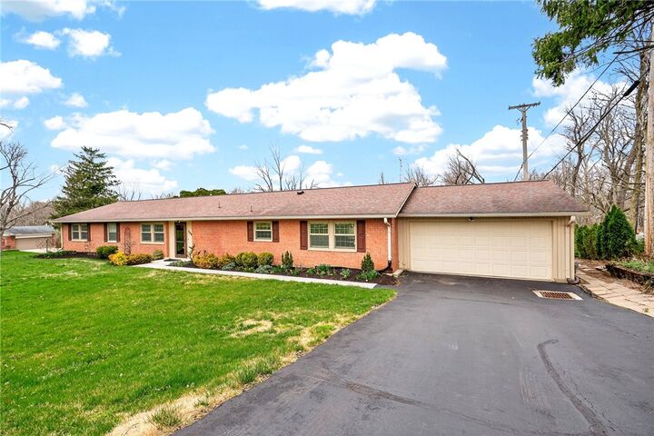 Property Photo:  5590 Folkestone Drive  OH 45459 