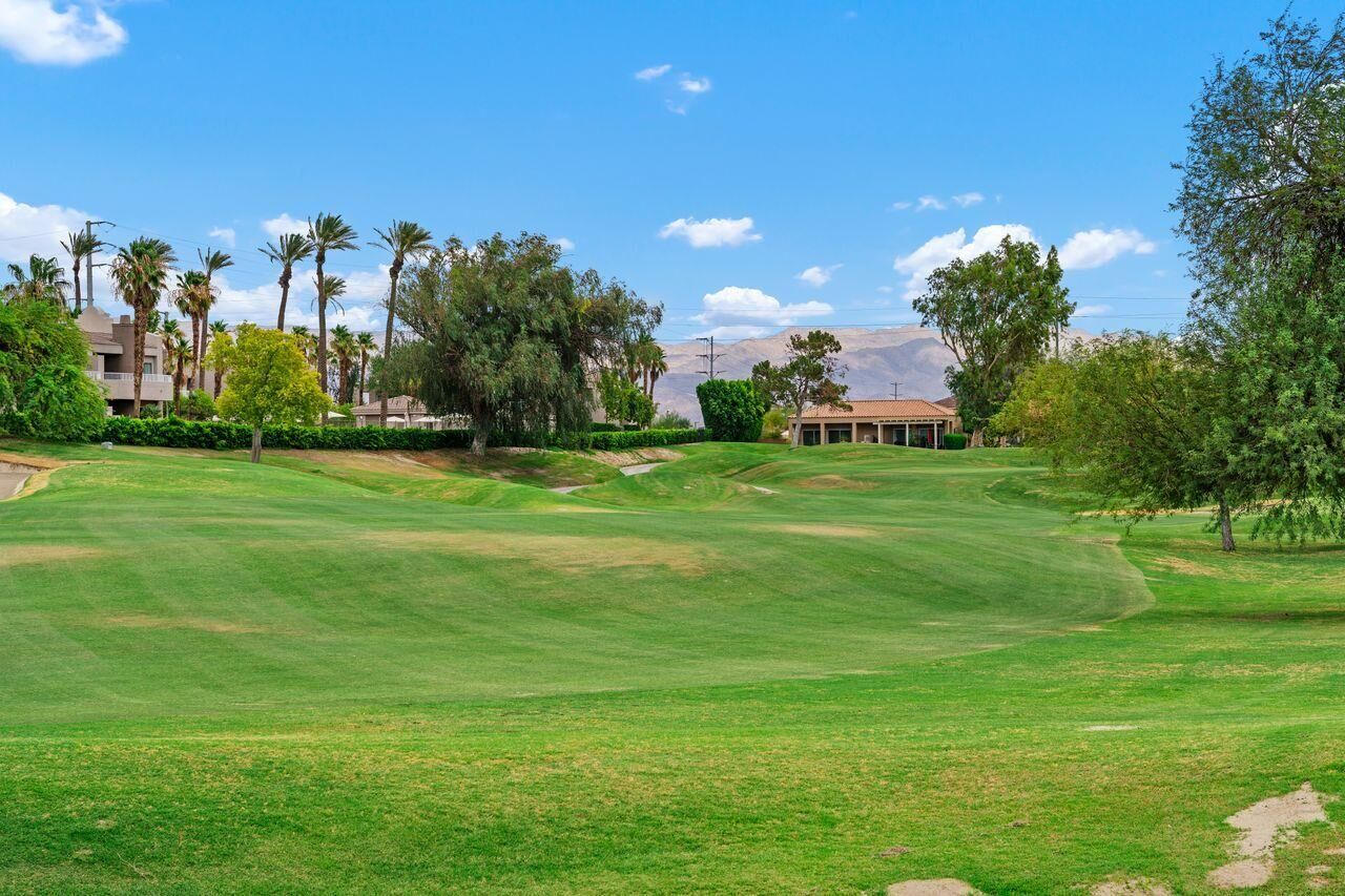 Property Photo: 20 Pebble Beach Drive CA 92270