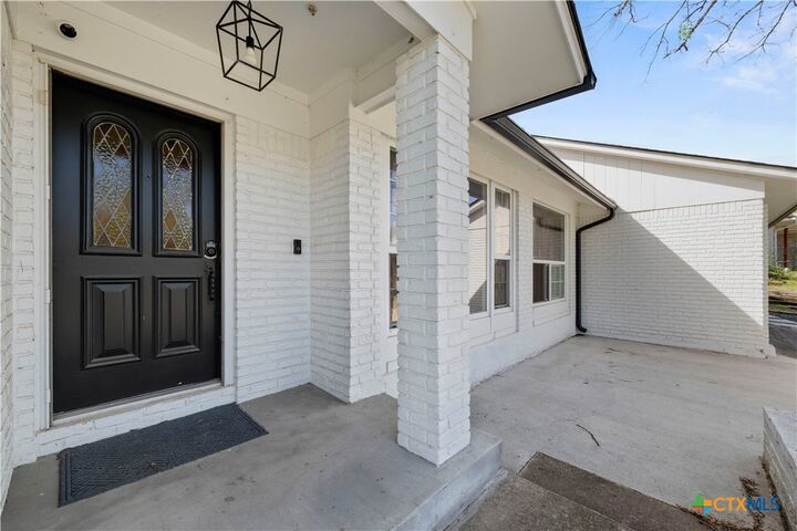 Property Photo:  903 Cliffside Drive  TX 76548 