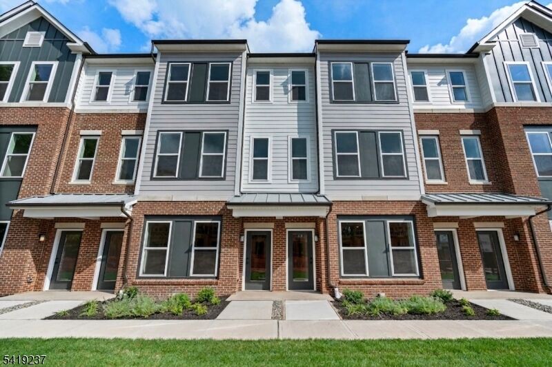 Property Photo:  3 Sadie Cir 3104  NJ 07083 