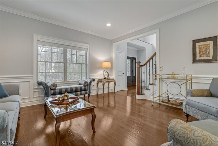 Property Photo:  5 Buddy Ln  NJ 07960 