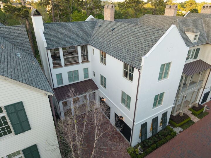 Property Photo:  84 Audubon Hollow Lane  TX 77027 