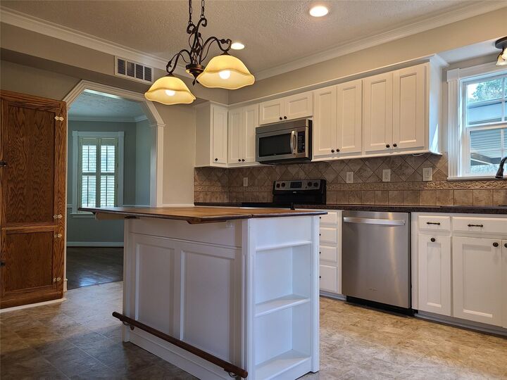 Property Photo:  15896 Tree Monkey Road  TX 77303 