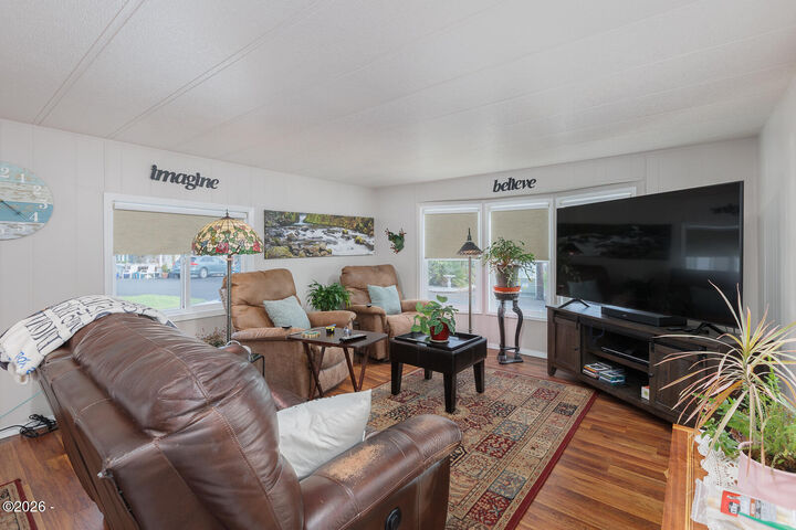 Property Photo:  955 NE Mill Street D-5  OR 97394 