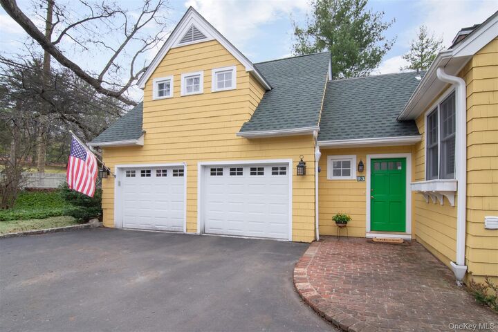 Property Photo:  93 N Broadway  NY 10533 