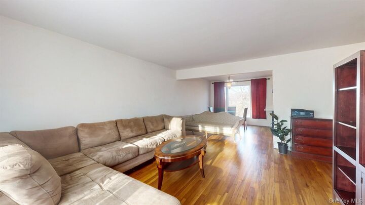 Property Photo:  10 Rumbrook Road  NY 10523 
