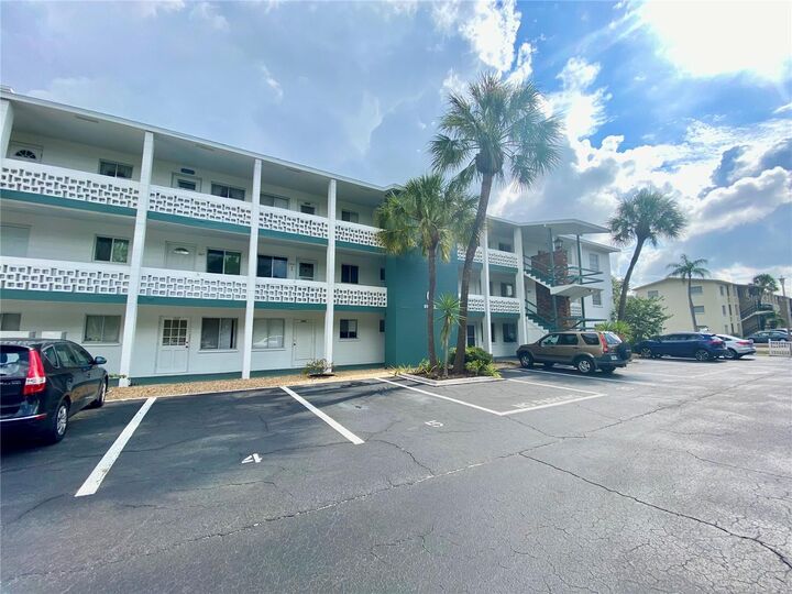 Property Photo:  1825 Flamingo Boulevard O26  FL 34207 