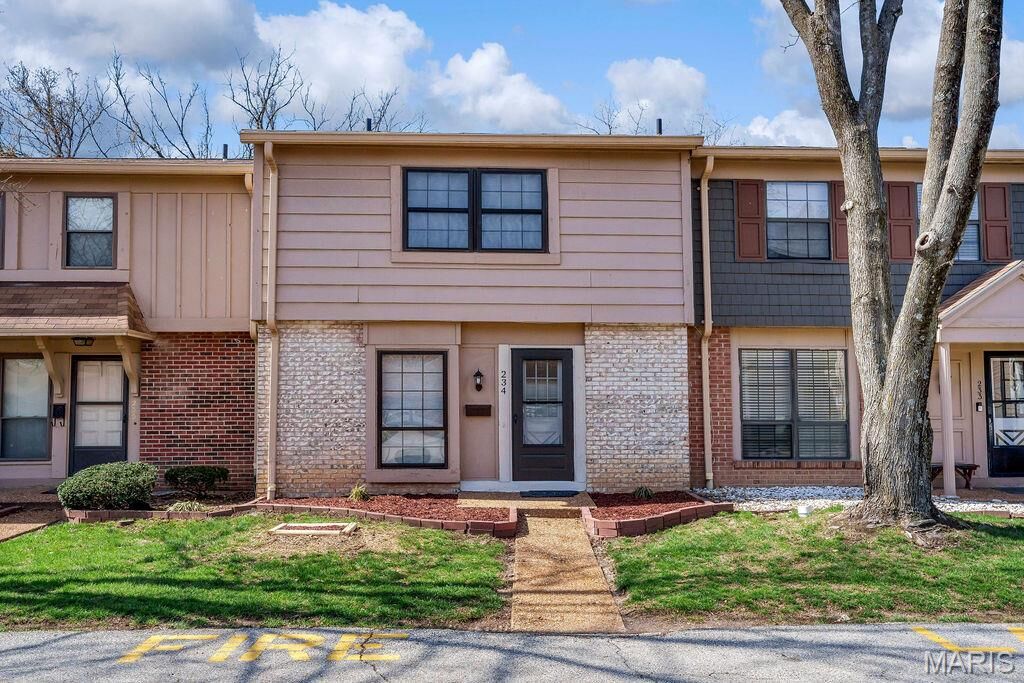 Property Photo:  234 Carmel Woods Drive  MO 63021 