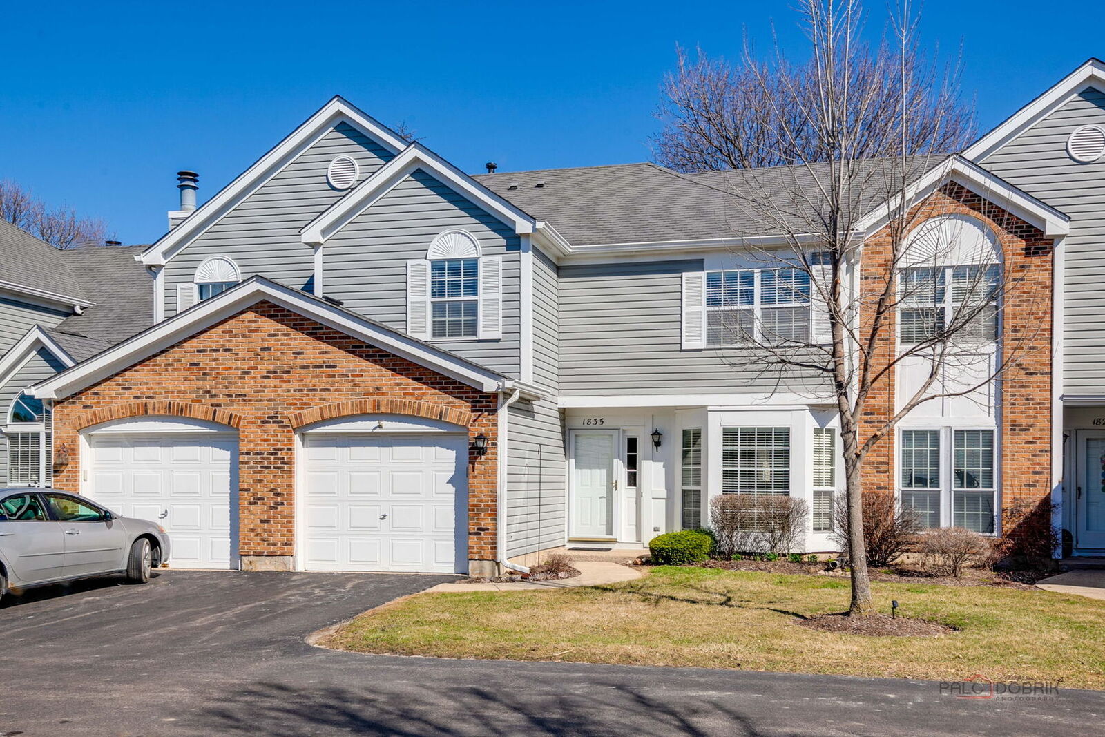 Property Photo:  1835 Somerset Court  IL 60031 