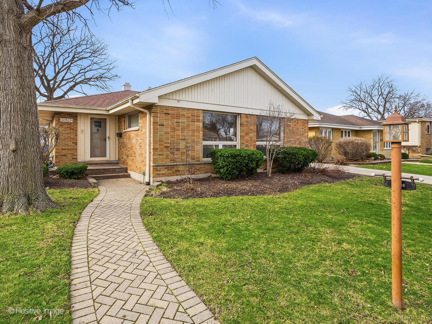 Property Photo:  10909 Martindale Drive  IL 60154 