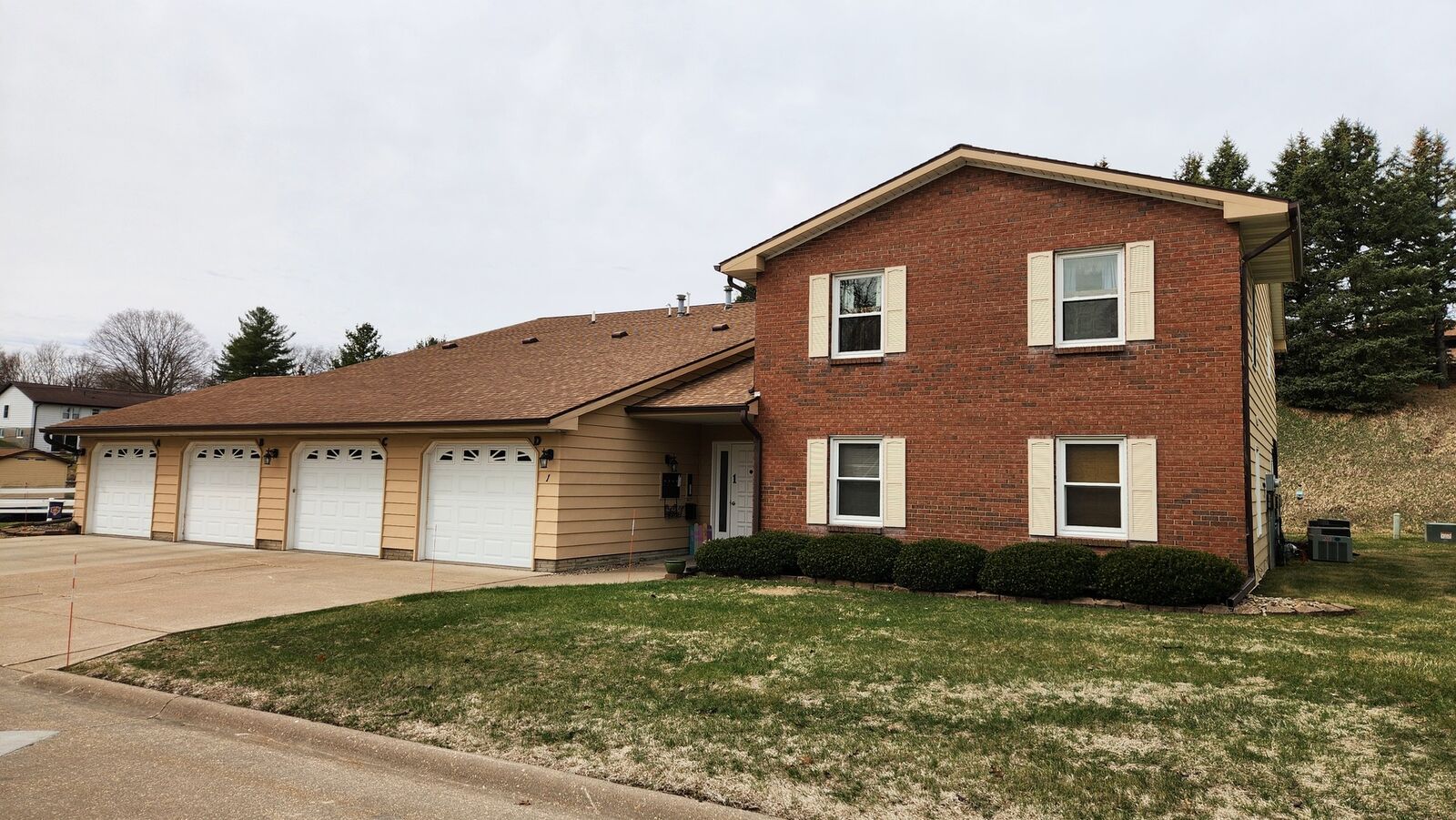 Property Photo:  814 13th Avenue N 1-C  IA 52732 