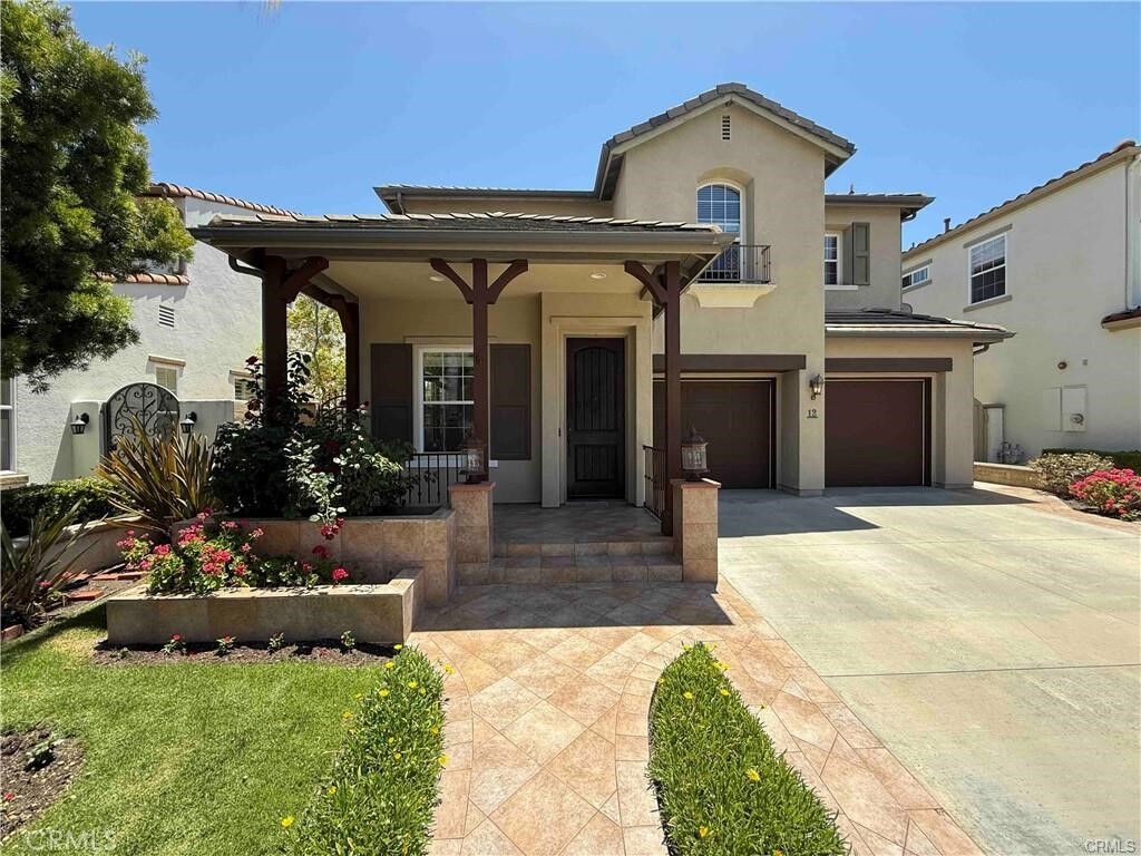 Property Photo: 12 Calle Frutas CA 92673